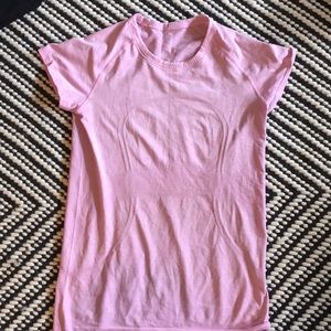 Baby pink lululemon work out tee